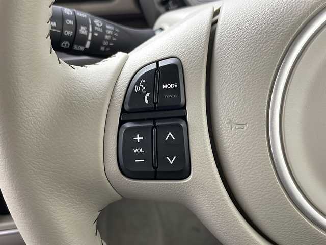 スズキ ラパン ＬＣ L 道央・札幌 2022(令4)年 0.9万km ソフトベージュメタリック ・スズキセーフティサポート/・デュアルカメラブレーキサポート/・誤発進抑制機能/・後退時ブレーキサポート/・後方誤発進抑制機能/・リヤパーキングセンサー/・車線逸脱警報/・ふらつき警報機能/・先行車発進お知らせ機能/・標識認識機能/・前席シートヒーター/・USBソケット/・ステアリングスイッチ/・電動格納ミラー/・プッシュスタート/・LEDヘッドライト/・オートライト/・スマートキー