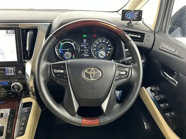 トヨタ アルファードハイブリット G 愛知県 2015(平27)年 8.7万km ブラック １０インチアルパインナビ　/バックカメラ　/アルパインフリップダウンモニター　/ハーフレザー　/クルコン　/ＥＴＣ　/ドラレコ　/パワスラ　/ＬＥＤライト　/前後ソナー　/フロアマット　/キーレス　/フルセグ