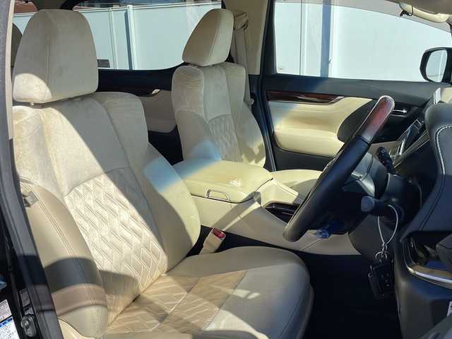 トヨタ アルファードハイブリット G 道東・釧路十勝 2015(平27)年 8.7万km ブラック １０型アルパインナビ　フリップダウンモニター　ＣＤ／ＤＶＤ再生　Ｂｌｕｅｔｏｏｔｈ　フルセグ　バッグカメラ　両側パワースライドドア　クルコン　ドラレコ　ＥＴＣ　純正１７インチＡＷ　ＬＥＤヘッドライト