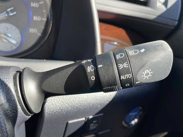 トヨタ アルファードハイブリット G 道東・釧路十勝 2015(平27)年 8.7万km ブラック １０型アルパインナビ　フリップダウンモニター　ＣＤ／ＤＶＤ再生　Ｂｌｕｅｔｏｏｔｈ　フルセグ　バッグカメラ　両側パワースライドドア　クルコン　ドラレコ　ＥＴＣ　純正１７インチＡＷ　ＬＥＤヘッドライト