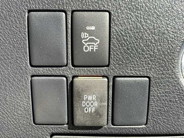 トヨタ アルファードハイブリット G 道東・釧路十勝 2015(平27)年 8.7万km ブラック １０型アルパインナビ　フリップダウンモニター　ＣＤ／ＤＶＤ再生　Ｂｌｕｅｔｏｏｔｈ　フルセグ　バッグカメラ　両側パワースライドドア　クルコン　ドラレコ　ＥＴＣ　純正１７インチＡＷ　ＬＥＤヘッドライト