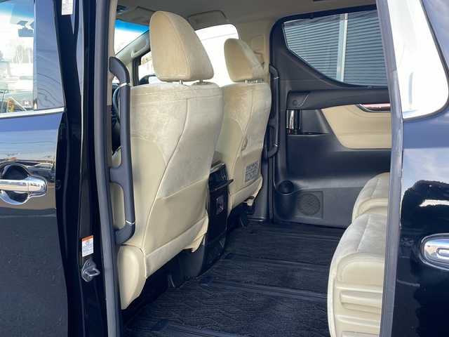 トヨタ アルファードハイブリット G 道東・釧路十勝 2015(平27)年 8.7万km ブラック ・４WD/・ALPINE１０インチナビ/（ＣＤ・ＤＶＤ・Ｂｌｕｅｔｏｏｔｈ・フルセグ・ラジオ）/・ALPINEフリップダウンモニター/・バッグカメラ　/・両側パワースライドドア/・クルーズコントロール　/・ドライブレコーダー/・ＥＴＣ/・ハーフレザーシート/・助手席オットマン/・セカンドシートオットマン/・純正１７インチアルミホイール　/・ＬＥＤヘッドライト