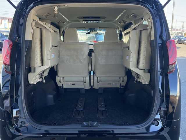 トヨタ アルファードハイブリット G 道東・釧路十勝 2015(平27)年 8.7万km ブラック ・４WD/・ALPINE１０インチナビ/（ＣＤ・ＤＶＤ・Ｂｌｕｅｔｏｏｔｈ・フルセグ・ラジオ）/・ALPINEフリップダウンモニター/・バッグカメラ　/・両側パワースライドドア/・クルーズコントロール　/・ドライブレコーダー/・ＥＴＣ/・ハーフレザーシート/・助手席オットマン/・セカンドシートオットマン/・純正１７インチアルミホイール　/・ＬＥＤヘッドライト