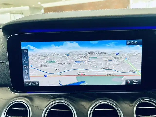 メルセデス・ベンツ Ｅ２００ SW アバンギャルド AMGライン 大阪府 2020(令2)年 2.4万km セレナイトグレー レザーエクスクルーシブP/レーダーセーフティP/サンルーフ/HUD/ブルメスター/ACC/黒革/メモリ付きパワーシート/シートヒーター/純正ナビ/TV/360度カメラ/applecarplay/純正19インチAW/LEDヘッドライト/アンビエントライト/電動リアゲート/ブラインドスポット/パフュームアトマイザー