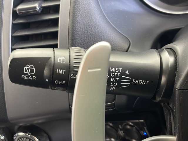 三菱 アウトランダー 24G 秋田県 2012(平24)年 6.7万km アメジストブラック 4WD /社外ナビ(Bluetooth フルセグTV AM/FM） /ETC /オートライト /電動格納ミラー /純正フロアマット /ドアバイザー /本革巻ステアリング　/横滑り防止装置
