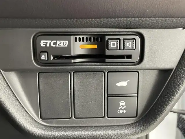ホンダ ＺＲ－Ｖ ハイブリッド e:HEV Z 滋賀県 2024(令6)年 1.9万km プラチナホワイトパール 純正９インチナビ/(フルセグ/USB/Bluetooth/AppleCarPlay/AndroidAuto)/ＢＳＭ/BOSEプレミアムサウンド/全方位カメラ/ETC2.0/前後ドライブレコーダー/レザーシート/ＬＥＤ/シートヒーター/ステアリングヒーター/オートライト/オートハイビーム/レーダークルーズコントロール/パワーバックドア/電子パーキング/オートホールドブレーキ/プッシュスタート/スマートキー
