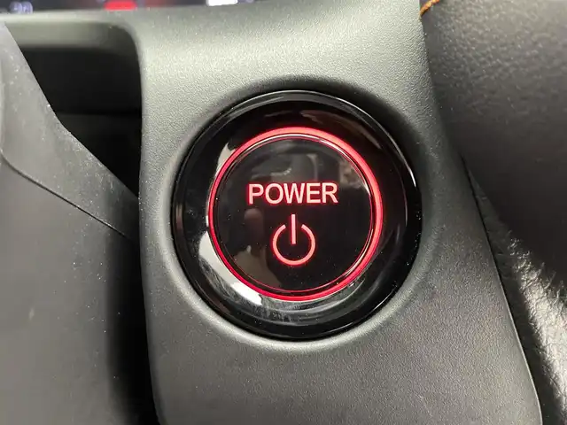 ホンダ ＺＲ－Ｖ ハイブリッド e:HEV Z 滋賀県 2024(令6)年 1.9万km プラチナホワイトパール 純正９インチナビ/(フルセグ/USB/Bluetooth/AppleCarPlay/AndroidAuto)/ＢＳＭ/BOSEプレミアムサウンド/全方位カメラ/ETC2.0/前後ドライブレコーダー/レザーシート/ＬＥＤ/シートヒーター/ステアリングヒーター/オートライト/オートハイビーム/レーダークルーズコントロール/パワーバックドア/電子パーキング/オートホールドブレーキ/プッシュスタート/スマートキー
