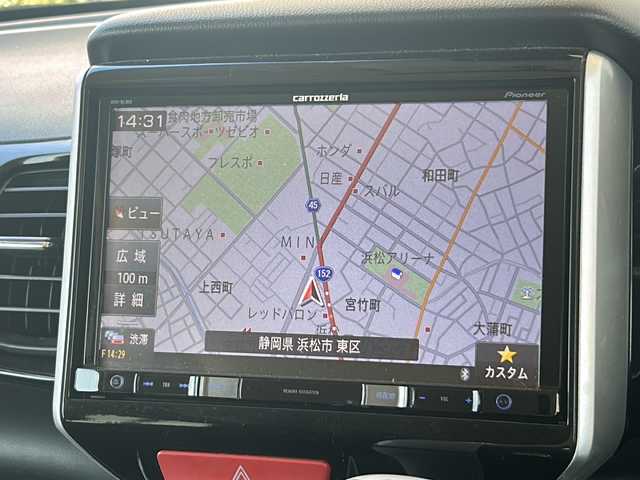 ホンダ Ｎ ＢＯＸ カスタム ターボ SSブラックSパッケージ 静岡県 2017(平29)年 6.5万km プレミアムホワイトパールⅡ 社外ナビ/・フルセグＴＶ/・CD/DVD/Bluetooth/MSV/ラジオ/主要装備/・バックカメラ/・ＥＴＣ/・シートヒーター/・両側パワースライドドア/・ハーフレザーシート/・クルーズコントロール/・ＨＩＤヘッドライト/・あんしんパッケージ/・プッシュスタート/・スマートキー