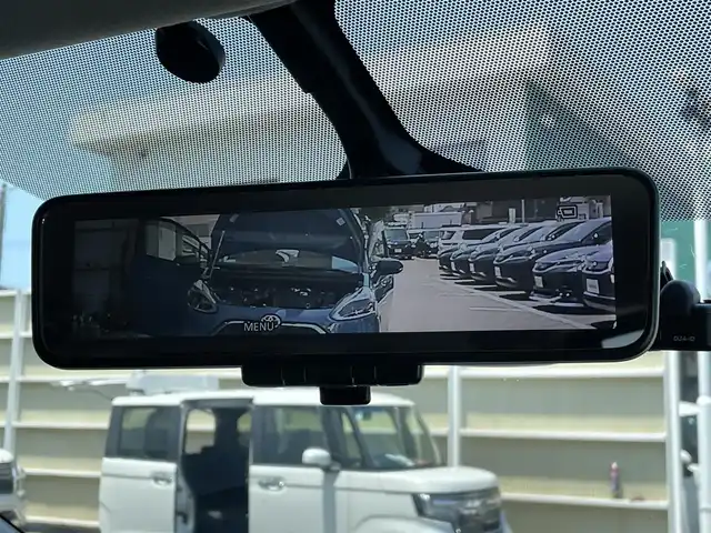 日産 セレナ e－パワー ハイウェイスター V 東京都 2018(平30)年 1.1万km ブリリアントシルバー 純正ナビ/アラウンドビューモニター/デジタルミラー/エマージェンシーブレーキ/車線逸脱警報/ソナー/プロパイロット/ハンズフリーオートスライドドア/ＥＴＣ/ドライブレコーダー/シートヒーター