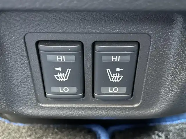 日産 セレナ e－パワー ハイウェイスター V 東京都 2018(平30)年 1.1万km ブリリアントシルバー 純正ナビ/アラウンドビューモニター/デジタルミラー/エマージェンシーブレーキ/車線逸脱警報/ソナー/プロパイロット/ハンズフリーオートスライドドア/ＥＴＣ/ドライブレコーダー/シートヒーター