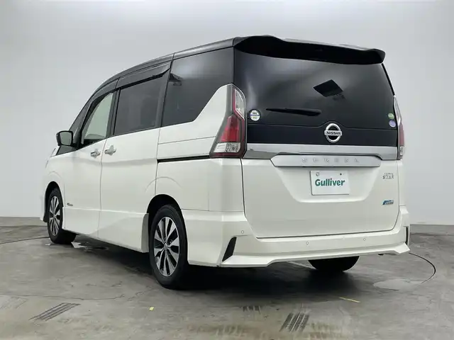 日産 セレナ ハイウェイスター G 岡山県 2016(平28)年 7.8万km ブリリアントホワイトパール 2トーン セーフティパックB/・アラウンドビューモニター/・インテリジェントルームミラー/・パーキングアシスト/・プロパイロット /・ステアリングスイッチ/純正9インチナビ MM516D-L/BT/地デジ/CD/DVD/AUX/CarPlay/純正11インチフリップダウンモニター/両側パワースライドドア /LEDヘッドライト/前方ドラレコ /オートライト /ETC/純正16インチアルミホイール/純正フロアマット/コーナーセンサー /プッシュスタート /スマートキー