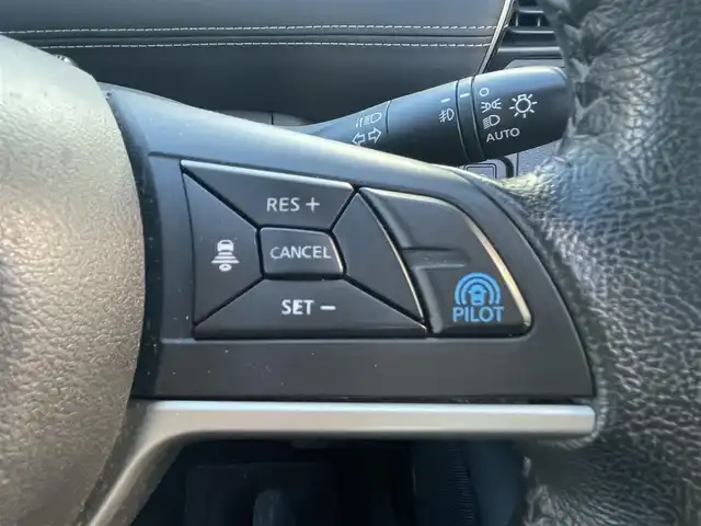 日産 セレナ ハイウェイスター G 熊本県 2016(平28)年 7.8万km ブリリアントホワイトパール 2トーン プロパイロット/プッシュスタート/純正ナビ/（CD・DVD・フルセグTV・BTオーディオ・SD）/アラウンドビューモニター/ETC/純正フリップダウンモニター/ドライブレコーダー/純正16インチAW/両側パワースライドドア/LEDヘッドライト/オートライト/フォグライト/前後コーナーセンサー/横滑り防止装置/ウィンカーミラー/新車保証書/取扱説明書/スマートスペアキー×1本