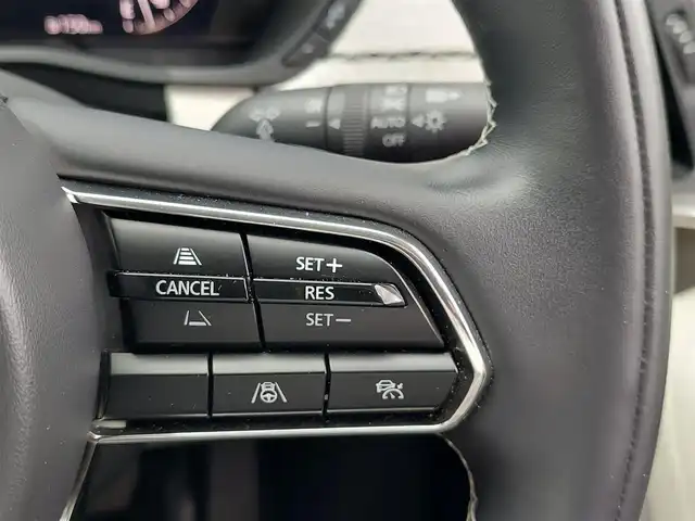 マツダ ＣＸ－６０ XD HV プレミアムモダン 東京都 2023(令5)年 1.8万km ロジウムホワイトプレミアムメタリック 純正ナビ/BOSEサウンドシステム/アラウンドビューモニター/アダプティブクルーズコントロール/パワーバックドア/サンルーフ/純正アルミホイール/デジタルインナーミラー/ブラインドスポットモニター/ヘッドアップディスプレイ/パワーシート/ビルトインETC/プッシュスタート/キーレスエントリー/アイドリングストップ/コーナーセンサー/Bluetooth/衝突軽減ブレーキ