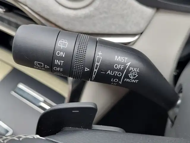 マツダ ＣＸ－６０ XD HV プレミアムモダン 東京都 2023(令5)年 1.8万km ロジウムホワイトプレミアムメタリック 純正ナビ/BOSEサウンドシステム/アラウンドビューモニター/アダプティブクルーズコントロール/パワーバックドア/サンルーフ/純正アルミホイール/デジタルインナーミラー/ブラインドスポットモニター/ヘッドアップディスプレイ/パワーシート/ビルトインETC/プッシュスタート/キーレスエントリー/アイドリングストップ/コーナーセンサー/Bluetooth/衝突軽減ブレーキ