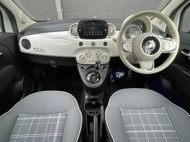フィアット ５００ ツインエア ポップ 香川県 2020(令2)年 3.6万km ボサノバホワイト 純正ディスプレイオーディオ/CarPlay/USB/Bluetooth/ETC/アイドリングストップ/革巻きステアリング/ステアリングスイッチ/キーレス/保証書/取扱説明書