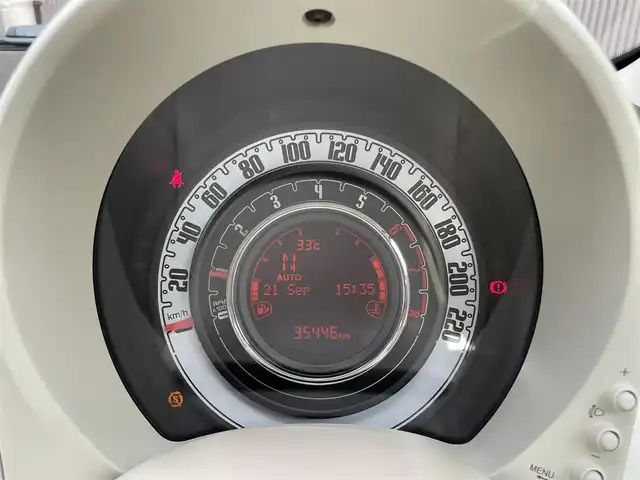 フィアット ５００ ツインエア ポップ 香川県 2020(令2)年 3.6万km ボサノバホワイト 純正ディスプレイオーディオ/CarPlay/USB/Bluetooth/ETC/アイドリングストップ/革巻きステアリング/ステアリングスイッチ/キーレス/保証書/取扱説明書
