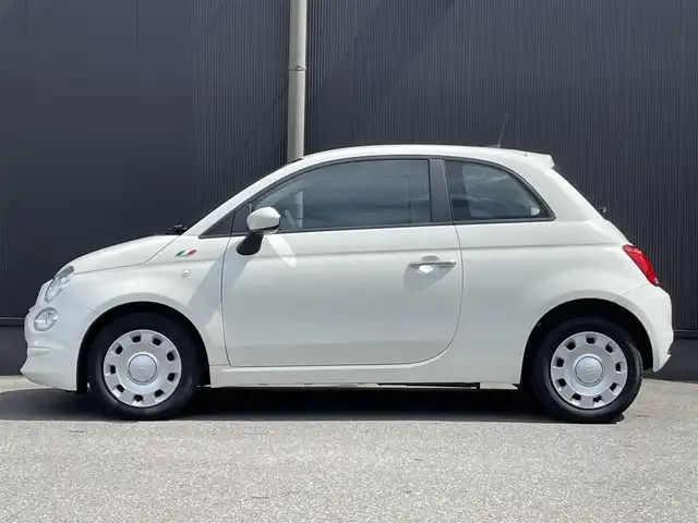 フィアット ５００ ツインエア ポップ 香川県 2020(令2)年 3.6万km ボサノバホワイト 純正ディスプレイオーディオ/CarPlay/USB/Bluetooth/ETC/アイドリングストップ/革巻きステアリング/ステアリングスイッチ/キーレス/保証書/取扱説明書