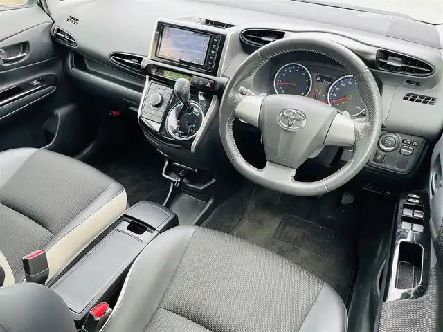 トヨタ ウィッシュ 1．8S モノトーン 千葉県 2015(平27)年 3万km ブラック メーカーナビ　【フルセグTV、Bluetooth、AMFMラジオ、CD】/16インチ純正アルミホイール/純正フロアマット/パドルシフト/全席ハーフレザーシート/全席パワーウィンドウ/ウィンカーミラー/電動格納ミラー/オートフロントライト/プッシュスタート/走行モード切替【エコモー/ドアバイザー/横滑り防止機能ド、パワーモード】/ビルドインETC/nanoe空調