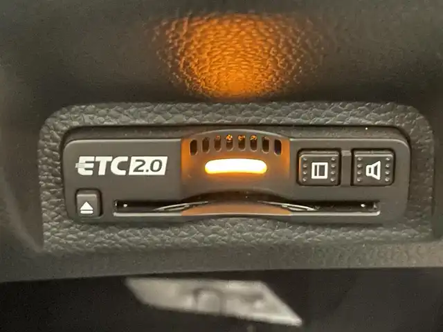 ホンダ ヴェゼル ハイブリッド e:HEV Z 愛知県 2022(令4)年 4.2万km クリスタルブラックパール 純正９型ナビ　全方位カメラ　禁煙車　フルセグＴＶ　カープレイ　ワイヤレス充電　ハーフレザー　シートヒーター　電動リゲート　電動パーキング　ホンダセンシング　衝突軽減　追従クルコン　ＬＥＤオートライト　前後ドライブレコーダー　BSM　ダウンヒルアシスト