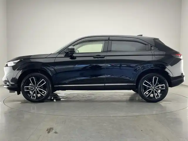 ホンダ ヴェゼル ハイブリッド e:HEV Z 愛知県 2022(令4)年 4.2万km クリスタルブラックパール 純正９型ナビ　全方位カメラ　禁煙車　フルセグＴＶ　カープレイ　ワイヤレス充電　ハーフレザー　シートヒーター　電動リゲート　電動パーキング　ホンダセンシング　衝突軽減　追従クルコン　ＬＥＤオートライト　前後ドライブレコーダー　BSM　ダウンヒルアシスト