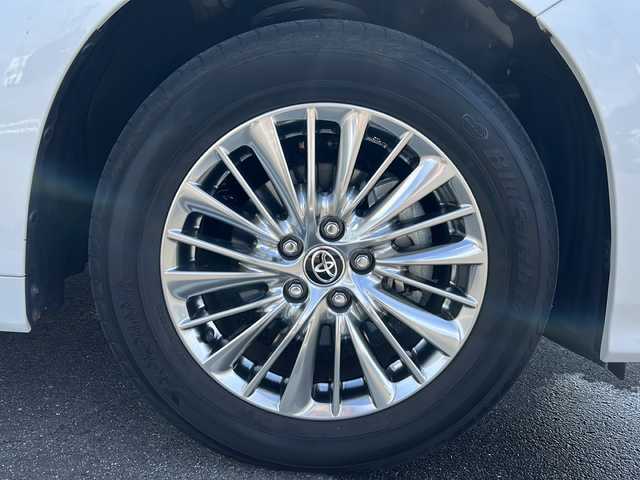 トヨタ アルファードハイブリット SR Cパッケージ 岐阜県 2020(令2)年 3.9万km ホワイトパールクリスタルシャイン 登録時走行距離38173km/純正１１型ナビ/フルセグＴＶ/バック＋サイドカメラ/サンルーフ(ダブルルーフ)/両側パワースライドドア/後席モニター(RXH12X-L)12.8型/プリクラッシュセーフティ/前後コーナーセンサー/２眼ＬＥＤヘッドライト/フォグランプ/ドライブレコーダー/４ＷＤ/スマートキー/プッシュスタート/レザーシート/パワーシート前席+2列目シート/シートヒーター前席/エアシート前席/ステアリングヒーター/HDMI/レーダー探知機/オットマン(助手席＋2列目シート)/純正17インチアルミホイール/補助ミラー