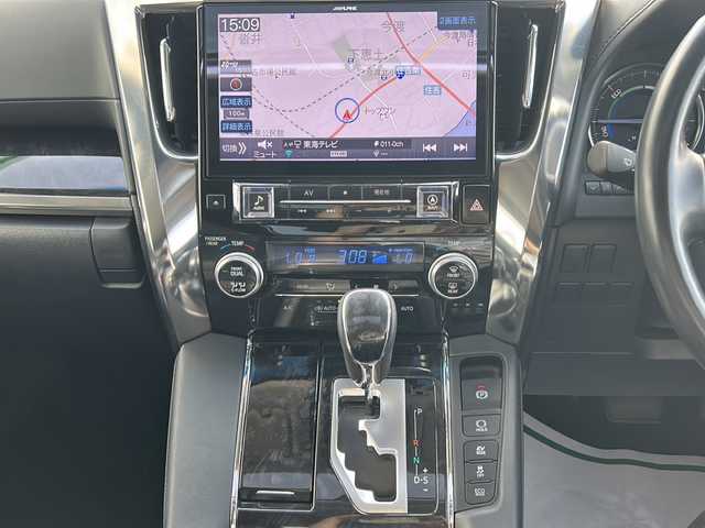 トヨタ アルファードハイブリット SR Cパッケージ 岐阜県 2020(令2)年 3.9万km ホワイトパールクリスタルシャイン 登録時走行距離38173km/純正１１型ナビ/フルセグＴＶ/バック＋サイドカメラ/サンルーフ(ダブルルーフ)/両側パワースライドドア/後席モニター(RXH12X-L)12.8型/プリクラッシュセーフティ/前後コーナーセンサー/２眼ＬＥＤヘッドライト/フォグランプ/ドライブレコーダー/４ＷＤ/スマートキー/プッシュスタート/レザーシート/パワーシート前席+2列目シート/シートヒーター前席/エアシート前席/ステアリングヒーター/HDMI/レーダー探知機/オットマン(助手席＋2列目シート)/純正17インチアルミホイール/補助ミラー