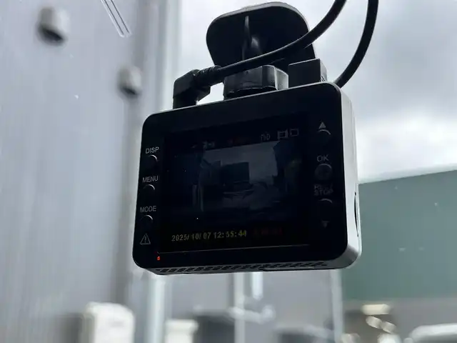 プジョー ５００８ GTライン ブルーHDi 滋賀県 2019(令1)年 6.9万km アマゾナイトグレー 純正8インチナビ/(Bluetooth/USB)/サンルーフ/レーダークルーズコントロール/クリアランスソナー/全方位カメラ/パワーバックドア/ETC/前後ドライブレコーダー/シートヒーター/シートベンチレーション/レザーシート/LEDヘッドライト/オートライト/オートハイビーム/ステアリングスイッチ/プッシュスタート/スペアキー