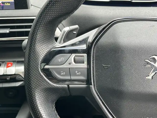 プジョー ５００８ GTライン ブルーHDi 滋賀県 2019(令1)年 6.9万km アマゾナイトグレー 純正8インチナビ/(Bluetooth/USB)/サンルーフ/レーダークルーズコントロール/クリアランスソナー/全方位カメラ/パワーバックドア/ETC/前後ドライブレコーダー/シートヒーター/シートベンチレーション/レザーシート/LEDヘッドライト/オートライト/オートハイビーム/ステアリングスイッチ/プッシュスタート/スペアキー