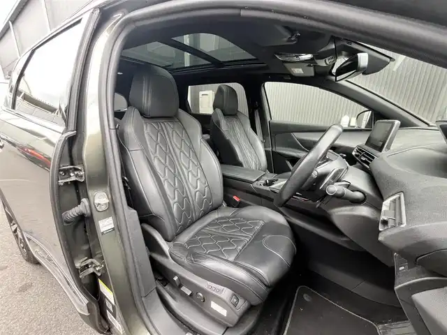 プジョー ５００８ GTライン ブルーHDi 滋賀県 2019(令1)年 6.9万km アマゾナイトグレー 純正8インチナビ/(Bluetooth/USB)/サンルーフ/レーダークルーズコントロール/クリアランスソナー/全方位カメラ/パワーバックドア/ETC/前後ドライブレコーダー/シートヒーター/シートベンチレーション/レザーシート/LEDヘッドライト/オートライト/オートハイビーム/ステアリングスイッチ/プッシュスタート/スペアキー