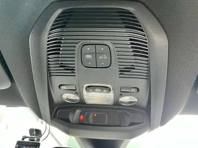 プジョー ５００８ GTライン ブルーHDi 滋賀県 2019(令1)年 6.9万km アマゾナイトグレー 純正8インチナビ/(Bluetooth/USB)/サンルーフ/レーダークルーズコントロール/クリアランスソナー/全方位カメラ/パワーバックドア/ETC/前後ドライブレコーダー/シートヒーター/シートベンチレーション/レザーシート/LEDヘッドライト/オートライト/オートハイビーム/ステアリングスイッチ/プッシュスタート/スペアキー