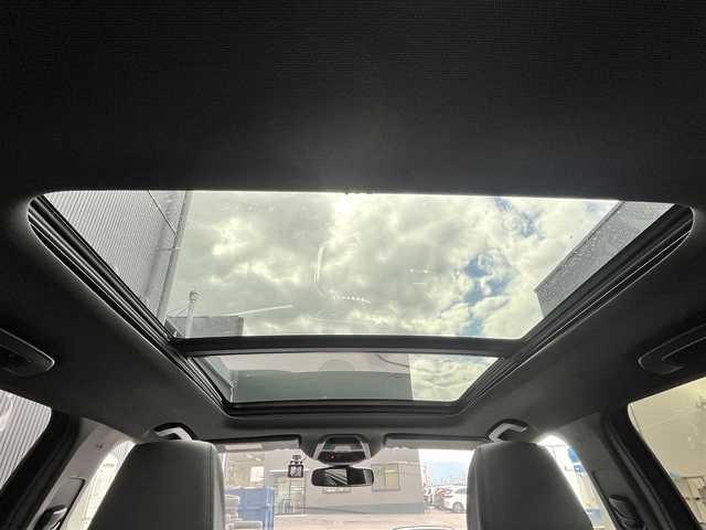 プジョー ５００８ GT ブルーHDi 福岡県 2019(令1)年 6.9万km アマゾナイトグレー ファーストクラスＰＫＧ　/ナッパーレザー　/シートヒーター　/ランバーサポート　/ナビ　/ＴＶ/AppleＣａｒＰｌａｙ・AndroidAuto/パノラマビュー/パノラマルーフ　/アクティブセーフティブレーキ/ＡＣＣ　/ＢＳＭ/レーンキープアシスト/パークアシスト　/前後ソナー/ディレクショナルヘッドライト/アンビエントライト/パフューム　/パワーテールゲート/置くだけ充電　/前後ドラレコ/ＥＴＣ