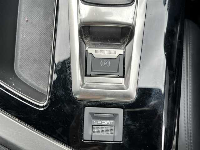 プジョー ５００８ GT ブルーHDi 福岡県 2019(令1)年 6.9万km アマゾナイトグレー ファーストクラスＰＫＧ　/ナッパーレザー　/シートヒーター　/ランバーサポート　/ナビ　/ＴＶ/AppleＣａｒＰｌａｙ・AndroidAuto/パノラマビュー/パノラマルーフ　/アクティブセーフティブレーキ/ＡＣＣ　/ＢＳＭ/レーンキープアシスト/パークアシスト　/前後ソナー/ディレクショナルヘッドライト/アンビエントライト/パフューム　/パワーテールゲート/置くだけ充電　/前後ドラレコ/ＥＴＣ