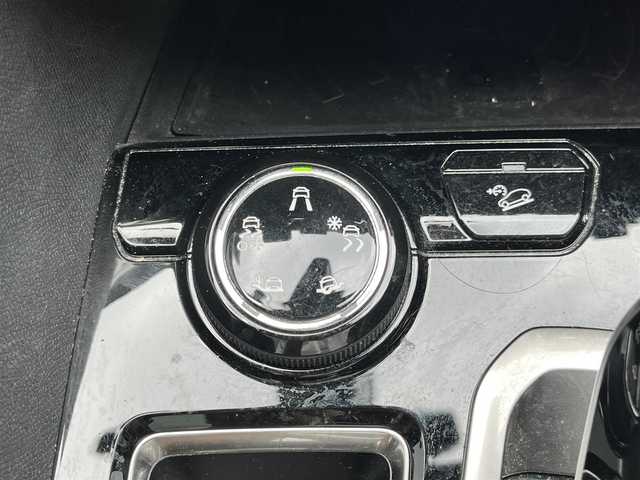 プジョー ５００８ GT ブルーHDi 福岡県 2019(令1)年 6.9万km アマゾナイトグレー ファーストクラスＰＫＧ　/ナッパーレザー　/シートヒーター　/ランバーサポート　/ナビ　/ＴＶ/AppleＣａｒＰｌａｙ・AndroidAuto/パノラマビュー/パノラマルーフ　/アクティブセーフティブレーキ/ＡＣＣ　/ＢＳＭ/レーンキープアシスト/パークアシスト　/前後ソナー/ディレクショナルヘッドライト/アンビエントライト/パフューム　/パワーテールゲート/置くだけ充電　/前後ドラレコ/ＥＴＣ