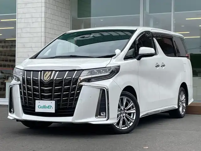 トヨタ アルファード S タイプゴールド 道央・札幌 2020(令2)年 5.9万km ホワイトパールクリスタルシャイン ・4WD/・寒冷地仕様/・衝突軽減ブレーキ/・純正ディスプレイオーディオ/CD&DVD&BT/・両側電動パワースライドドア/・パワーバックドア/・フリップダウンモニター/・ビルトインETC/・前後コーナーセンサー/・クリアランスソナー(後ろのみ)/・レーダークルーズコントロール/・ハーフレザーシート/・ウォークスルー/・ABS/・アイドリングストップ/・レーンキープアシスト/・横滑り防止装置/・盗難防止装置/・オートライト/・オートマチックハイビーム/・3眼LEDヘッドライト/・純正AW付夏タイヤ/・エンジンスターター/・保証書/・取扱説明書