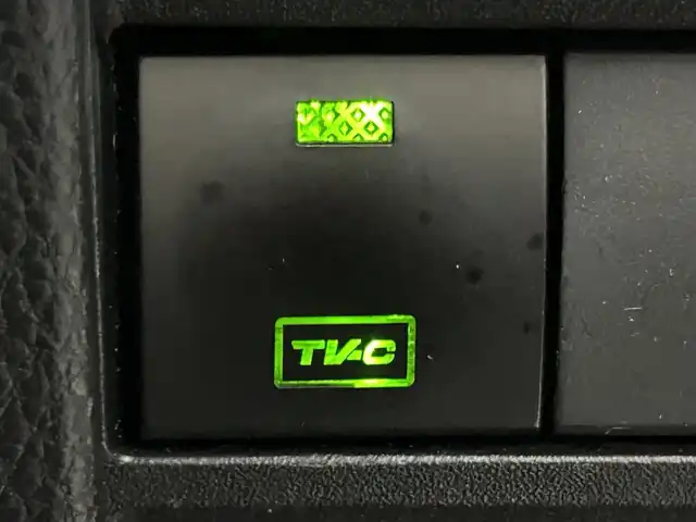 トヨタ ヴォクシー ハイブリッド S－G 宮城県 2023(令5)年 4.2万km アティチュードブラックマイカ トヨタセーフティセンス/・プリクラッシュセーフティ/・レーンディパーチャーアラート/・アクティブクルーズコントロール/・オートマチックハイビーム/・ロードサインアシスト/・プロアクティブドライビングアシスト/パーキングサポートブレーキ/クリアランスソナー/純正7インチナビ/・Bluetooth/USB/HDMI/・バックカメラ/ETC2.0/ドライブレコーダー/14型有機EL後席モニター/両側パワースライドドア/電子パーキング/オートホールド/革製ステアリング/プッシュスタート/LEDヘッドライト/オートライト/純正アルミホイール/社外マット