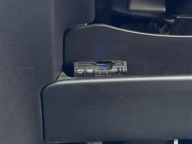 シトロエン Ｃ４ ピカソ シャイン ブルーHDi 山梨県 2018(平30)年 4.5万km サーブル ７人乗り/３列シート/サンルーフ/ＡＣＣ/ＬＫＡ/ＢＳＭ/３６０°カメラ/社外メモリナビ/フルセグＴＶ/自動駐車/インテリジェントハイビーム/ＥＴＣ/取扱説明書/スペアキー