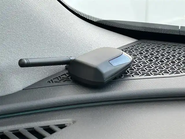 日産 アリア B6 大阪府 2023(令5)年 1.7万km パールⅡ 純正12.3インチコネクトナビ/　（AppleCarPlay/AndroidAuto/フルセグTV/USB/Bluetooth）/パノラミックガラスルーフ　/プロパイロット2.0/ハーフレザーシート/　（D席パワーシート/全席シートヒーター）　/ステアリングヒーター　/前後ドライブレコーダー　/全方位モニター　/パワーバックドア/レーダークルーズコントロール/ブラインドスポットミラー/ヘッドアップディスプレイ/デジタルインナーミラー/ＥＴＣ2.0　/ハーフレザーシート　/純正19インチアルミホイール/純正フロアマット/ワイヤレス充電/LEDヘッドライト/充電ケーブルなし