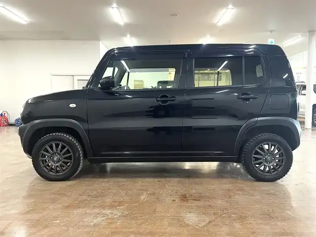 スズキ ハスラー G 道央・札幌 2018(平30)年 2.8万km ブルーイッシュブラックパール3 4WD/寒冷地仕様/社外ディスプレイオーディオ/CD/DVD/Bluetooth/USB/バックカメラ/衝突軽減ブレーキ/レーンキープアシスト/横滑り防止/アイドリングストップ/ドライブレコーダー/ETC/スマートキー×2/社外エンジンスターター/シートヒーター（D/N）/ミラーヒーター/純正スチールホイール付きサマータイヤセット積込み/　165/60/15　2018年製　4mm/保証書/取扱説明書