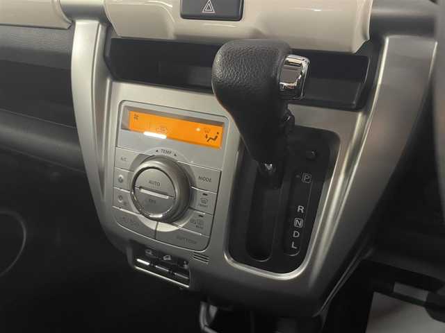 スズキ ハスラー G 道央・札幌 2018(平30)年 2.8万km ブルーイッシュブラックパール3 4WD/寒冷地仕様/社外ディスプレイオーディオ/CD/DVD/Bluetooth/USB/バックカメラ/衝突軽減ブレーキ/レーンキープアシスト/横滑り防止/アイドリングストップ/ドライブレコーダー/ETC/スマートキー×2/社外エンジンスターター/シートヒーター（D/N）/ミラーヒーター/純正スチールホイール付きサマータイヤセット積込み/　165/60/15　2018年製　4mm/保証書/取扱説明書