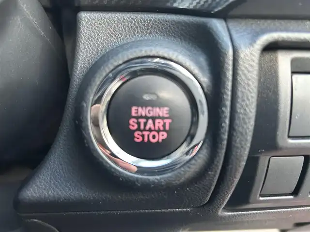 スバル インプレッサ ＸＶ 1．6i－L アイサイト 群馬県 2019(平31)年 3.9万km ピュアレッド 4WD/純正ナビ/　(AM/FM/BT/TV/CD/DVD)/バックカメラ/アイサイト/プリクラッシュセーフティーブレーキ/レーンキープアシスト/パーキングソナー/レーダークルーズコントロール/ふらつき防止機能/先行車発進お知らせ機能/後退速度リミッター/ヒルディセントコントロール/純正ドライブレコーダー/ETC/純正フロアマット/ステアリングリモコン/パドルシフト/保証書/取扱説明書/スペアキー