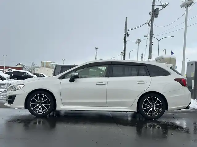スバル レヴォーグ 1．6GT アイサイト 道北・旭川 2017(平29)年 8.6万km クリスタルホワイトP (株)IDOMが運営する【じしゃロン旭川店】の自社ローン専用車両になります。こちらは現金またはオートローンご利用時の価格です。自社ローンご希望の方は別途その旨お申付け下さい/　/・純正ナビ(CD/DVD/BT/SD/フルセグ)/・バックカメラ/・ETC/・アイサイト/・クルーズコントロール/・ステアリングリモコン/・両席パワーシート/・両席シートヒーター/・電動格納ウィンカーミラー/・プッシュスタート/・スマートキー1個/・フォグランプ/・現車装着スタッドレスタイヤ 純正AW215/50R17/・取扱説明書