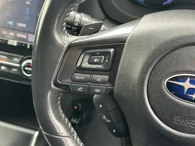 スバル レヴォーグ 1．6GT アイサイト 道北・旭川 2017(平29)年 8.6万km クリスタルホワイトP (株)IDOMが運営する【じしゃロン旭川店】の自社ローン専用車両になります。こちらは現金またはオートローンご利用時の価格です。自社ローンご希望の方は別途その旨お申付け下さい/　/・純正ナビ(CD/DVD/BT/SD/フルセグ)/・バックカメラ/・ETC/・アイサイト/・クルーズコントロール/・ステアリングリモコン/・両席パワーシート/・両席シートヒーター/・電動格納ウィンカーミラー/・プッシュスタート/・スマートキー1個/・フォグランプ/・現車装着スタッドレスタイヤ 純正AW215/50R17/・取扱説明書