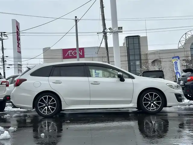 スバル レヴォーグ 1．6GT アイサイト 道北・旭川 2017(平29)年 8.6万km クリスタルホワイトP (株)IDOMが運営する【じしゃロン旭川店】の自社ローン専用車両になります。こちらは現金またはオートローンご利用時の価格です。自社ローンご希望の方は別途その旨お申付け下さい/　/・純正ナビ(CD/DVD/BT/SD/フルセグ)/・バックカメラ/・ETC/・アイサイト/・クルーズコントロール/・ステアリングリモコン/・両席パワーシート/・両席シートヒーター/・電動格納ウィンカーミラー/・プッシュスタート/・スマートキー1個/・フォグランプ/・現車装着スタッドレスタイヤ 純正AW215/50R17/・取扱説明書