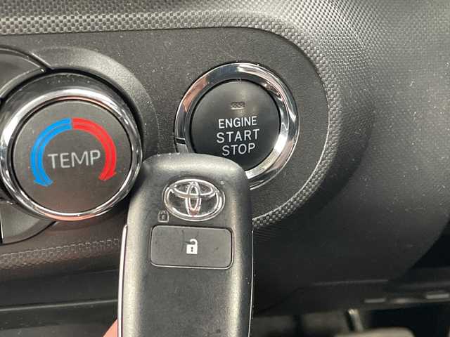 トヨタ ライズ Z 福岡県 2020(令2)年 2.8万km ナチュラルベージュマイカM 純正9インチディスプレイオーディオ/　（AM/FM/BT/HDMI）/全方位モニター/ブラインドスポットモニター/シートヒーター（D席＋N席）/ドライブレコーダー（前後）/レーンキープアシスト/盗難防止装置/横滑り防止装置/衝突被害軽減システム/オートライト/オートマチックハイビーム/LEDライト/フォグランプ/ドアバイザー/ISOFIX/ステアリングスイッチ/電格ミラー