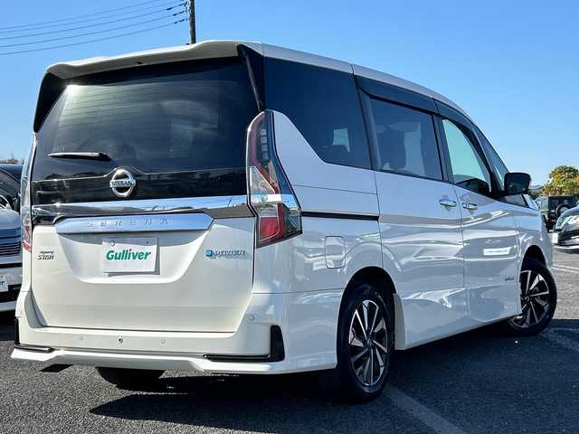 日産 セレナ e－パワー ハイウェイスター V 千葉県 2022(令4)年 3.6万km ブリリアントホワイトパール 10型ナビ　フリップダウンモニター　全方位カメラ　プロパイロット　セーフティパック　ブルーレイ　スマートルームミラー　両側電動スライドドア　ハンズフリーオートスライド　ETC　ドラレコ　オートLED
