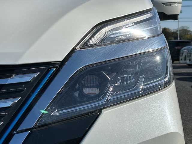 日産 セレナ e－パワー ハイウェイスター V 千葉県 2022(令4)年 3.6万km ブリリアントホワイトパール 10型ナビ　フリップダウンモニター　全方位カメラ　プロパイロット　セーフティパック　ブルーレイ　スマートルームミラー　両側電動スライドドア　ハンズフリーオートスライド　ETC　ドラレコ　オートLED