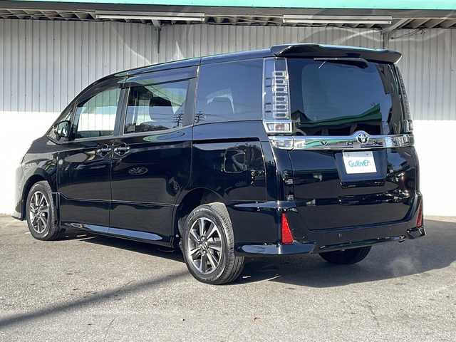 トヨタ ヴォクシー ZS 長野県 2020(令2)年 5.6万km ブラック ４ＷＤ/トヨタセーフティセンス/純正9型ナビフルセグTV/バックカメラ/ETC/パワースライドドア/純正16インチアルミ/前後コーナーセンサー/クルーズコントロール/プッシュスタート/保証書・取説/スペアキー