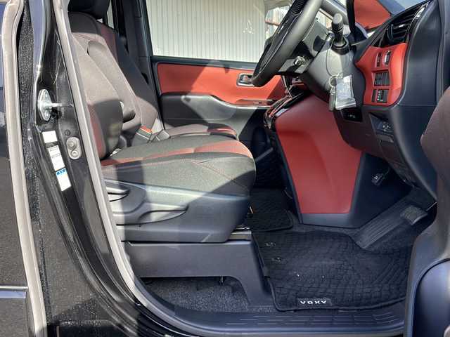 トヨタ ヴォクシー ZS 長野県 2020(令2)年 5.6万km ブラック ４ＷＤ/トヨタセーフティセンス/純正9型ナビフルセグTV/バックカメラ/ETC/パワースライドドア/純正16インチアルミ/前後コーナーセンサー/クルーズコントロール/プッシュスタート/保証書・取説/スペアキー