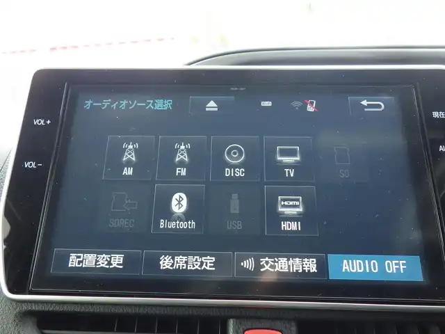 トヨタ ヴォクシー ZS 煌 愛知県 2018(平30)年 3万km ホワイトパールクリスタルシャイン Toyota Safety Sense/・プリクラッシュセーフティ/・レーンディパーチャーアラート/・オートハイビーム/両側パワースライドドア/純正SDナビ/地デジTV/【DVD/CD再生機能　Bluetooth接続】/バックカメラ/ドライブレコーダー/ステアリングスイッチ/ETC（2.0）/LEDヘッドライト/純正16インチアルミホイル/スマートキー