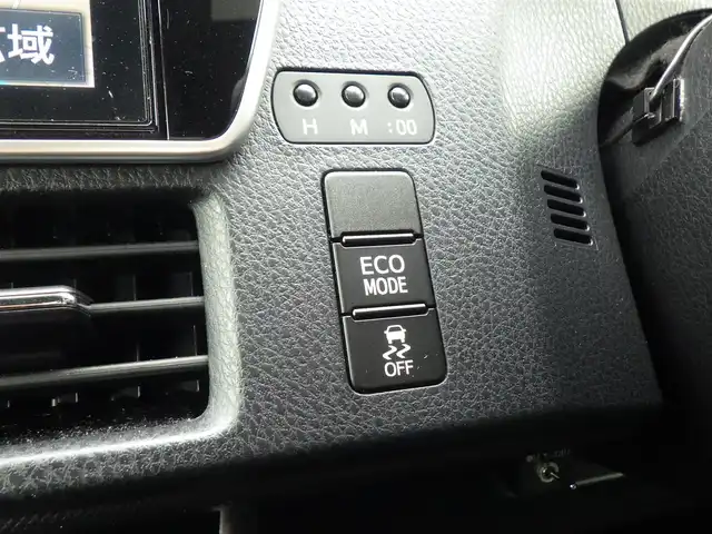 トヨタ ヴォクシー ZS 煌 愛知県 2018(平30)年 3万km ホワイトパールクリスタルシャイン Toyota Safety Sense/・プリクラッシュセーフティ/・レーンディパーチャーアラート/・オートハイビーム/両側パワースライドドア/純正SDナビ/地デジTV/【DVD/CD再生機能　Bluetooth接続】/バックカメラ/ドライブレコーダー/ステアリングスイッチ/ETC（2.0）/LEDヘッドライト/純正16インチアルミホイル/スマートキー